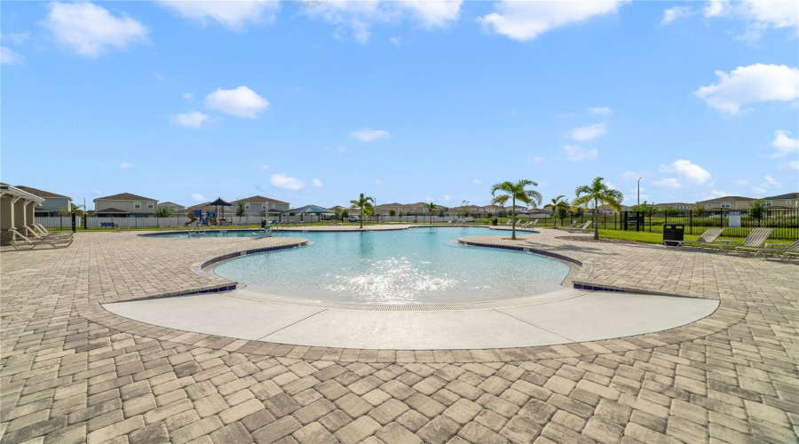 DAVENPORT, Florida 33837, 5 Bedrooms Bedrooms, ,3 BathroomsBathrooms,Residential,For Sale,OCEANIA,0,MFRO6343773