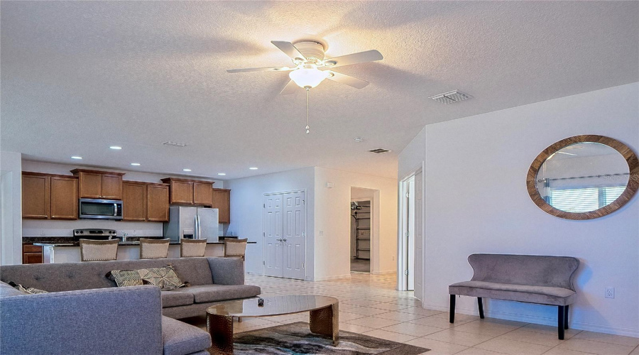 KISSIMMEE, Florida 34746, 4 Bedrooms Bedrooms, ,2 BathroomsBathrooms,Residential,For Sale,CARRICK BEND,0,MFRS5122341