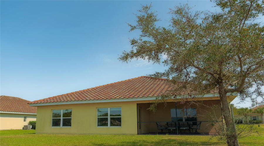KISSIMMEE, Florida 34746, 4 Bedrooms Bedrooms, ,2 BathroomsBathrooms,Residential,For Sale,CARRICK BEND,0,MFRS5122341