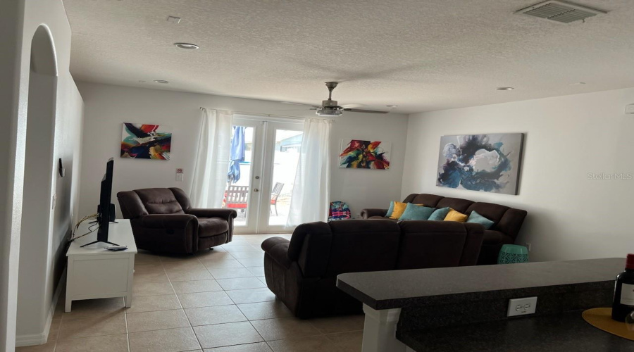 DAVENPORT, Florida 33837, 3 Bedrooms Bedrooms, ,2 BathroomsBathrooms,Residential,For Sale,MADINA,0,MFRO6283969