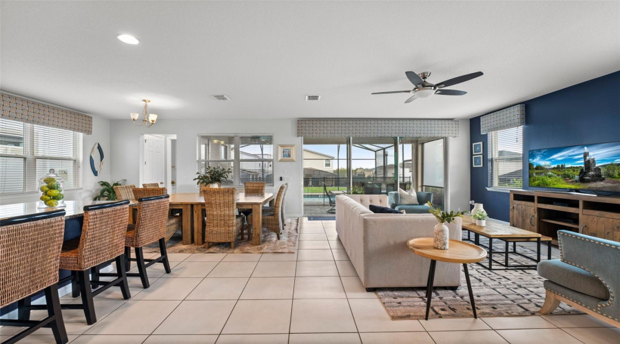 KISSIMMEE, Florida 34747, 4 Bedrooms Bedrooms, ,3 BathroomsBathrooms,Residential,For Sale,SAWYER PALM,0,MFRO6282397