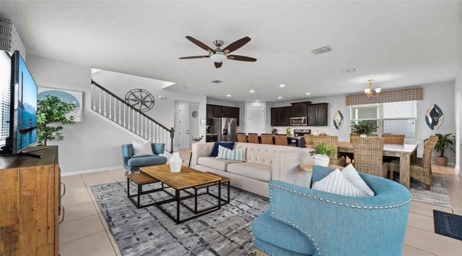 KISSIMMEE, Florida 34747, 4 Bedrooms Bedrooms, ,3 BathroomsBathrooms,Residential,For Sale,SAWYER PALM,0,MFRO6282397