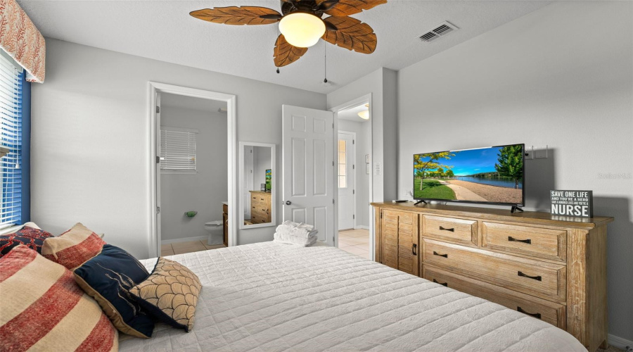 KISSIMMEE, Florida 34747, 4 Bedrooms Bedrooms, ,3 BathroomsBathrooms,Residential,For Sale,SAWYER PALM,0,MFRO6282397