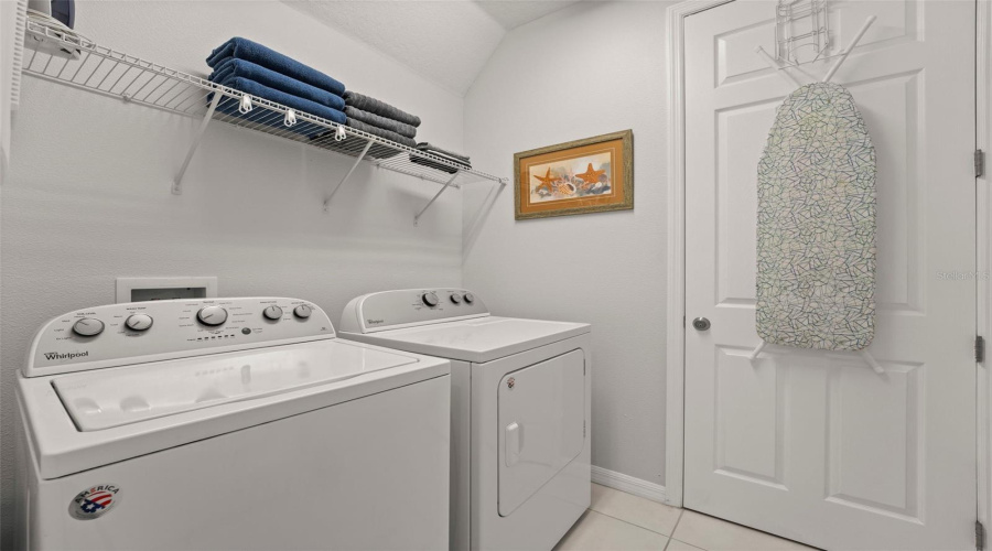 KISSIMMEE, Florida 34747, 4 Bedrooms Bedrooms, ,3 BathroomsBathrooms,Residential,For Sale,SAWYER PALM,0,MFRO6282397