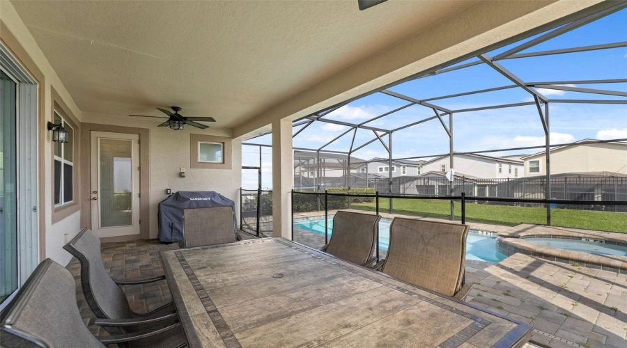 KISSIMMEE, Florida 34747, 4 Bedrooms Bedrooms, ,3 BathroomsBathrooms,Residential,For Sale,SAWYER PALM,0,MFRO6282397