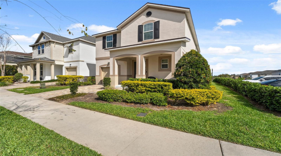 KISSIMMEE, Florida 34747, 4 Bedrooms Bedrooms, ,3 BathroomsBathrooms,Residential,For Sale,SAWYER PALM,0,MFRO6282397