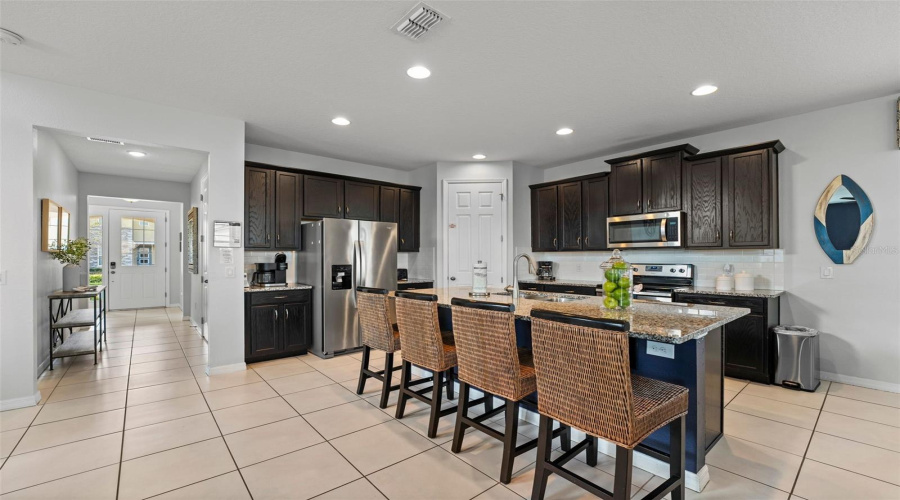 KISSIMMEE, Florida 34747, 4 Bedrooms Bedrooms, ,3 BathroomsBathrooms,Residential,For Sale,SAWYER PALM,0,MFRO6282397