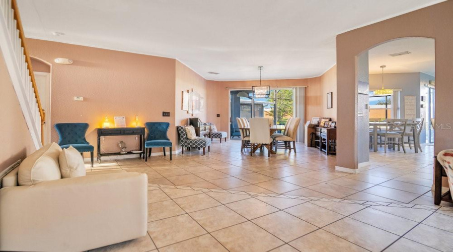 DAVENPORT, Florida 33897, 5 Bedrooms Bedrooms, ,3 BathroomsBathrooms,Residential,For Sale,CORVINA,0,MFRL4955913