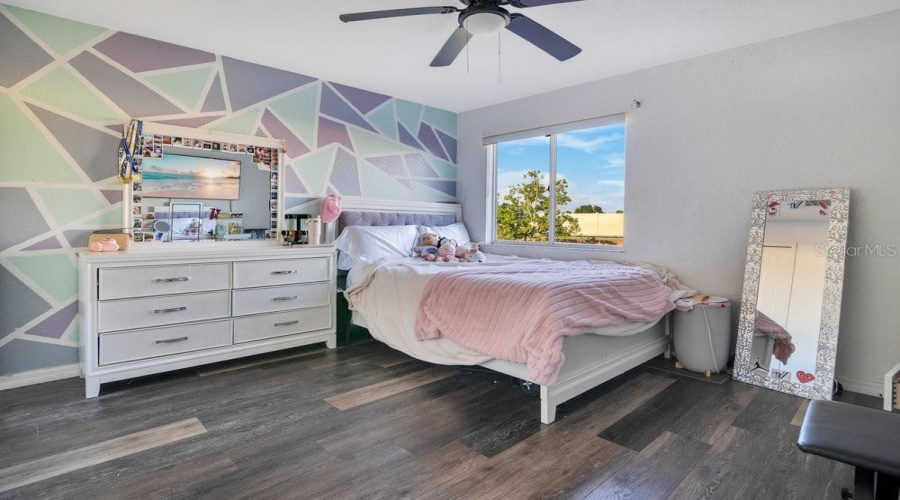 DAVENPORT, Florida 33897, 5 Bedrooms Bedrooms, ,3 BathroomsBathrooms,Residential,For Sale,CORVINA,0,MFRL4955913