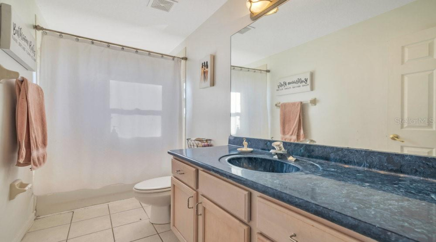 DAVENPORT, Florida 33897, 5 Bedrooms Bedrooms, ,3 BathroomsBathrooms,Residential,For Sale,CORVINA,0,MFRL4955913