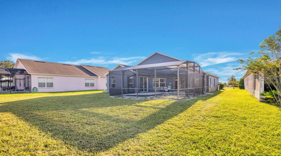 DAVENPORT, Florida 33897, 5 Bedrooms Bedrooms, ,3 BathroomsBathrooms,Residential,For Sale,CORVINA,0,MFRL4955913