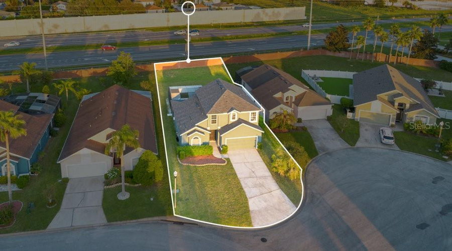DAVENPORT, Florida 33897, 5 Bedrooms Bedrooms, ,3 BathroomsBathrooms,Residential,For Sale,CORVINA,0,MFRL4955913