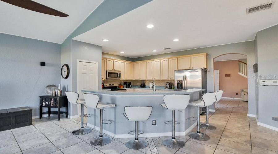 DAVENPORT, Florida 33897, 5 Bedrooms Bedrooms, ,3 BathroomsBathrooms,Residential,For Sale,CORVINA,0,MFRL4955913