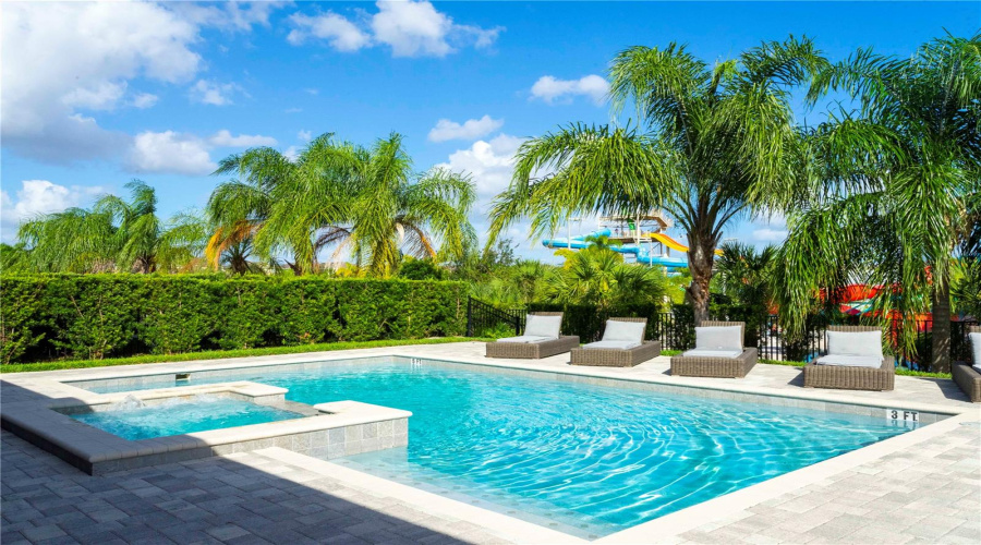KISSIMMEE, Florida 34747, 9 Bedrooms Bedrooms, ,8 BathroomsBathrooms,Residential,For Sale,FALLS,0,MFRO6345126