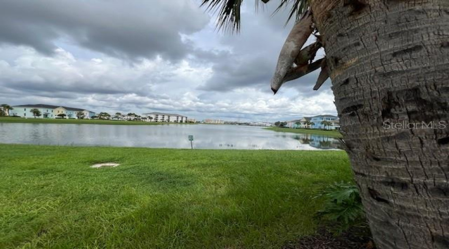 KISSIMMEE, Florida 34747, 3 Bedrooms Bedrooms, ,3 BathroomsBathrooms,Residential,For Sale,ON THE ROCKS,0,MFRO6344726