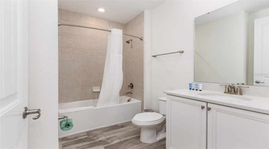 KISSIMMEE, Florida 34747, 4 Bedrooms Bedrooms, ,3 BathroomsBathrooms,Residential,For Sale,CASTAWAY,0,MFRO6341920