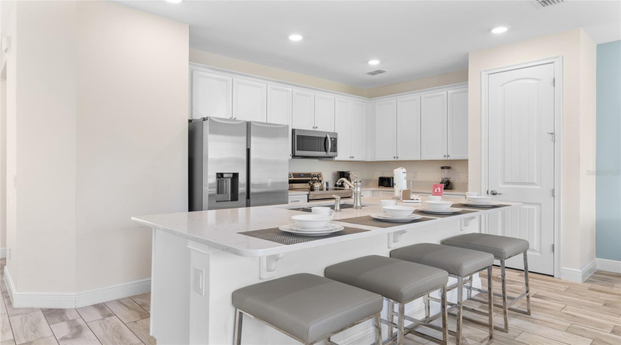 KISSIMMEE, Florida 34747, 4 Bedrooms Bedrooms, ,3 BathroomsBathrooms,Residential,For Sale,CASTAWAY,0,MFRO6341920