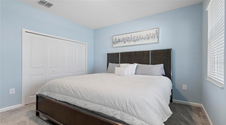 DAVENPORT, Florida 33896, 5 Bedrooms Bedrooms, ,3 BathroomsBathrooms,Residential,For Sale,ACES HIGH,0,MFRO6345369