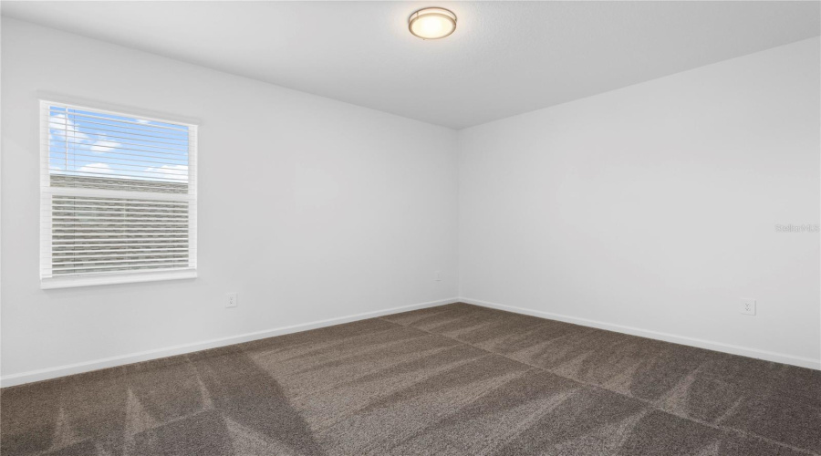DAVENPORT, Florida 33896, 5 Bedrooms Bedrooms, ,3 BathroomsBathrooms,Residential,For Sale,ACES HIGH,0,MFRO6345369