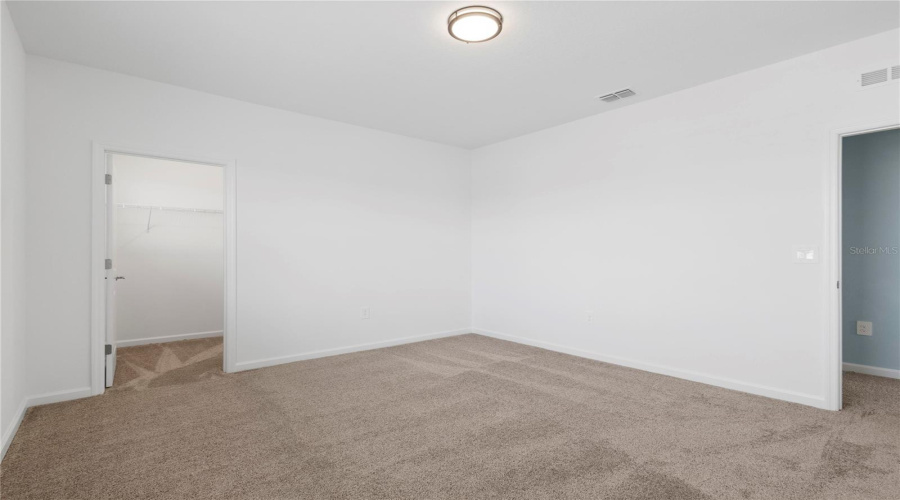 DAVENPORT, Florida 33896, 5 Bedrooms Bedrooms, ,3 BathroomsBathrooms,Residential,For Sale,ACES HIGH,0,MFRO6345369