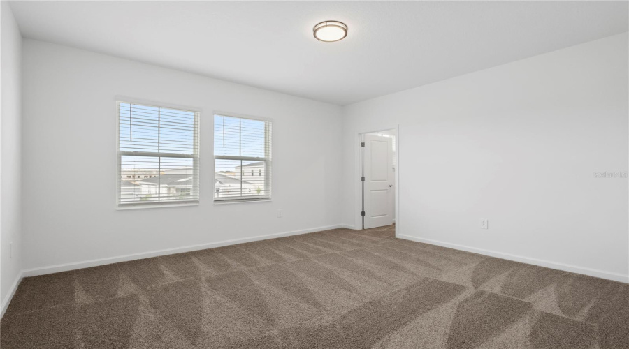 DAVENPORT, Florida 33896, 5 Bedrooms Bedrooms, ,3 BathroomsBathrooms,Residential,For Sale,ACES HIGH,0,MFRO6345369