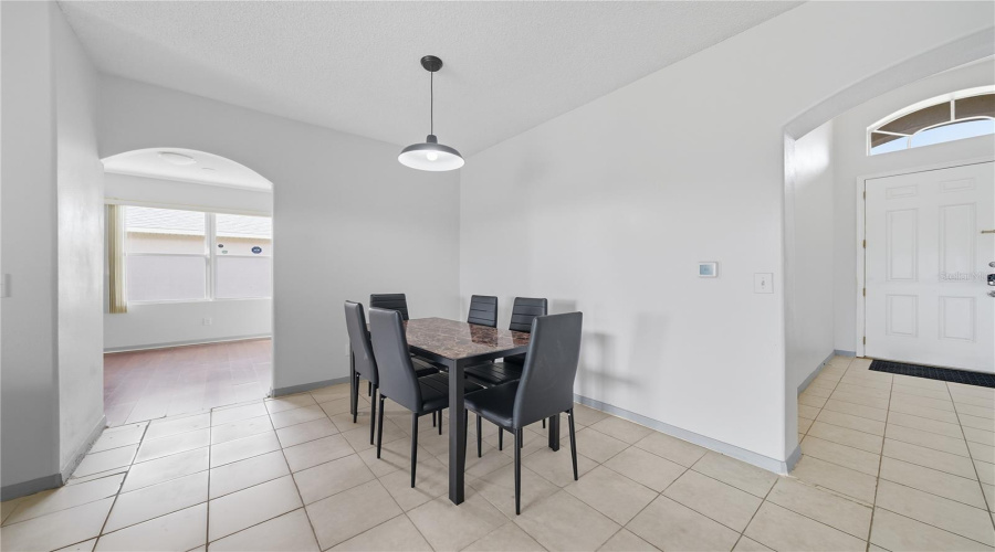 DAVENPORT, Florida 33837, 3 Bedrooms Bedrooms, ,2 BathroomsBathrooms,Residential,For Sale,KNOLLWOOD,0,MFRO6345244