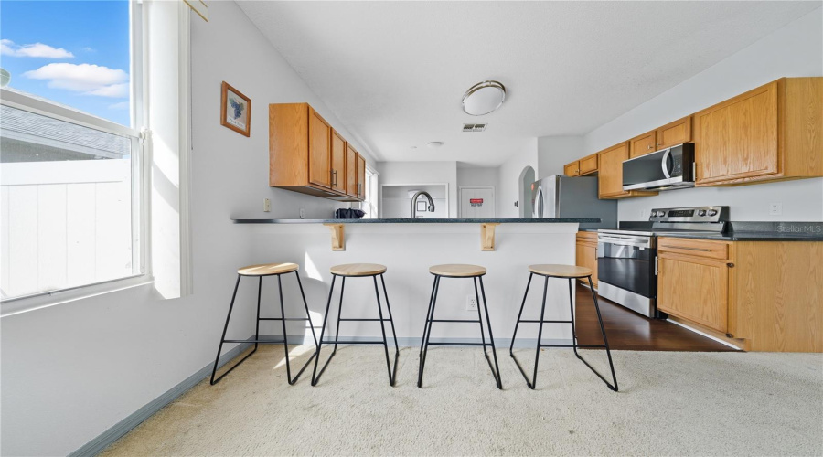 DAVENPORT, Florida 33837, 3 Bedrooms Bedrooms, ,2 BathroomsBathrooms,Residential,For Sale,KNOLLWOOD,0,MFRO6345244