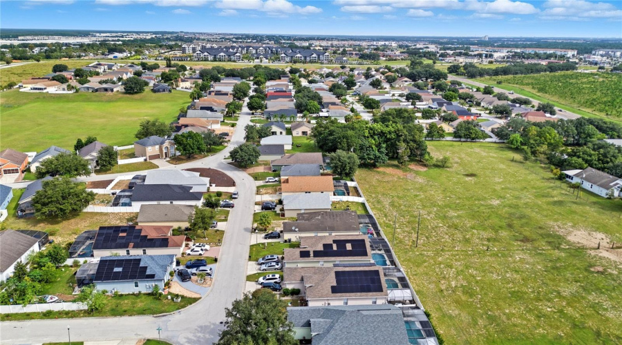DAVENPORT, Florida 33837, 3 Bedrooms Bedrooms, ,2 BathroomsBathrooms,Residential,For Sale,KNOLLWOOD,0,MFRO6345244