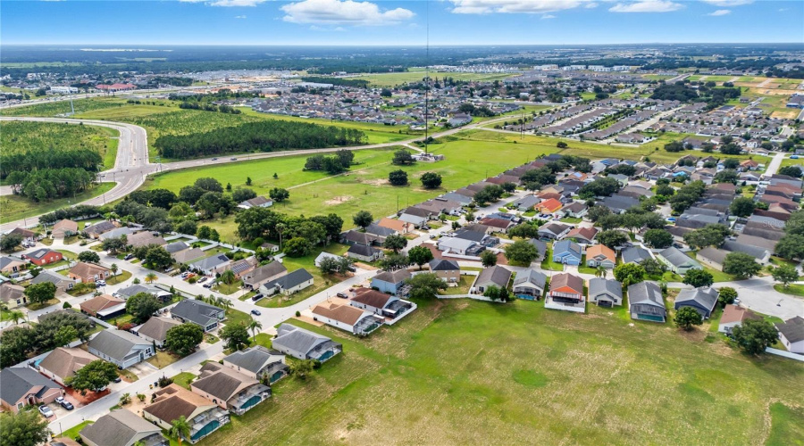 DAVENPORT, Florida 33837, 3 Bedrooms Bedrooms, ,2 BathroomsBathrooms,Residential,For Sale,KNOLLWOOD,0,MFRO6345244