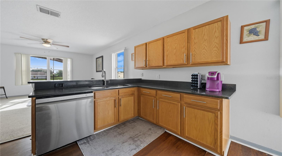 DAVENPORT, Florida 33837, 3 Bedrooms Bedrooms, ,2 BathroomsBathrooms,Residential,For Sale,KNOLLWOOD,0,MFRO6345244