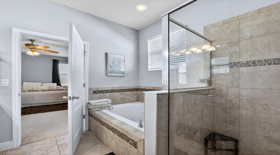 DAVENPORT, Florida 33837, 3 Bedrooms Bedrooms, ,2 BathroomsBathrooms,Residential,For Sale,WHIRLAWAY,0,MFRO6344963