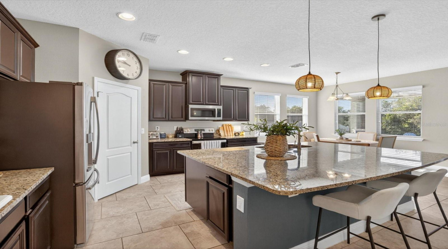 DAVENPORT, Florida 33837, 3 Bedrooms Bedrooms, ,2 BathroomsBathrooms,Residential,For Sale,WHIRLAWAY,0,MFRO6344963