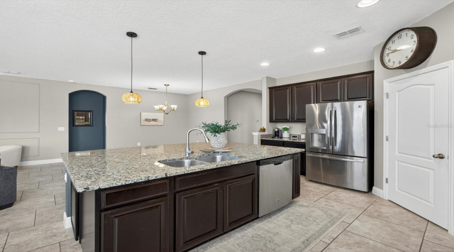 DAVENPORT, Florida 33837, 3 Bedrooms Bedrooms, ,2 BathroomsBathrooms,Residential,For Sale,WHIRLAWAY,0,MFRO6344963