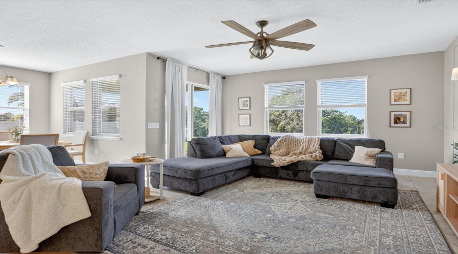 DAVENPORT, Florida 33837, 3 Bedrooms Bedrooms, ,2 BathroomsBathrooms,Residential,For Sale,WHIRLAWAY,0,MFRO6344963