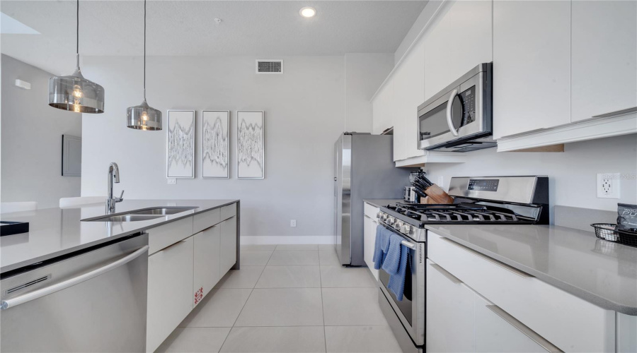 REUNION, Florida 34747, 4 Bedrooms Bedrooms, ,3 BathroomsBathrooms,Residential,For Sale,SANDY RIDGE,0,MFRS5112608