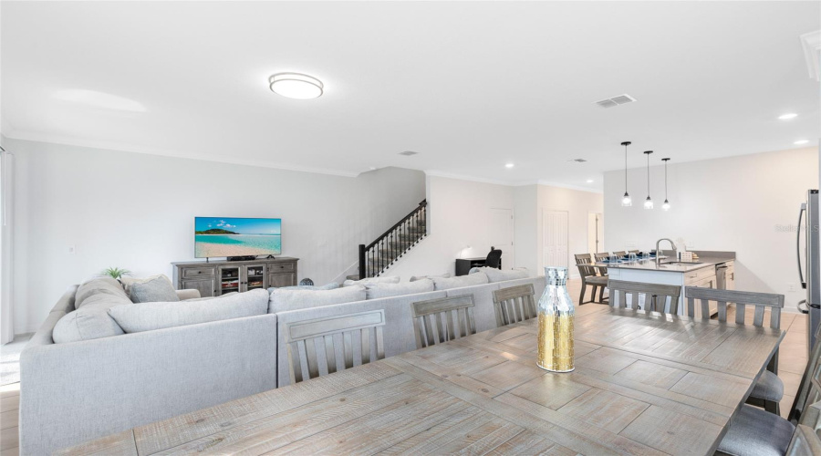 KISSIMMEE, Florida 34746, 5 Bedrooms Bedrooms, ,4 BathroomsBathrooms,Residential,For Sale,READING,0,MFRO6343744
