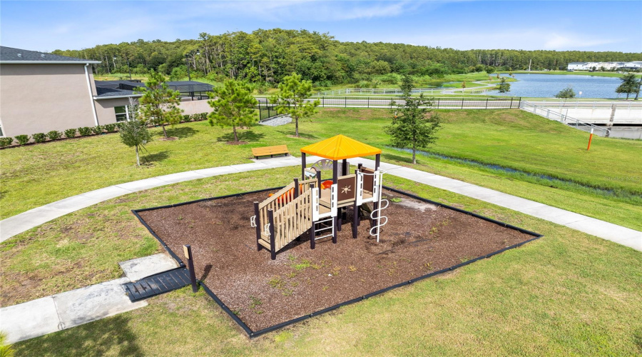 KISSIMMEE, Florida 34746, 5 Bedrooms Bedrooms, ,4 BathroomsBathrooms,Residential,For Sale,READING,0,MFRO6343744