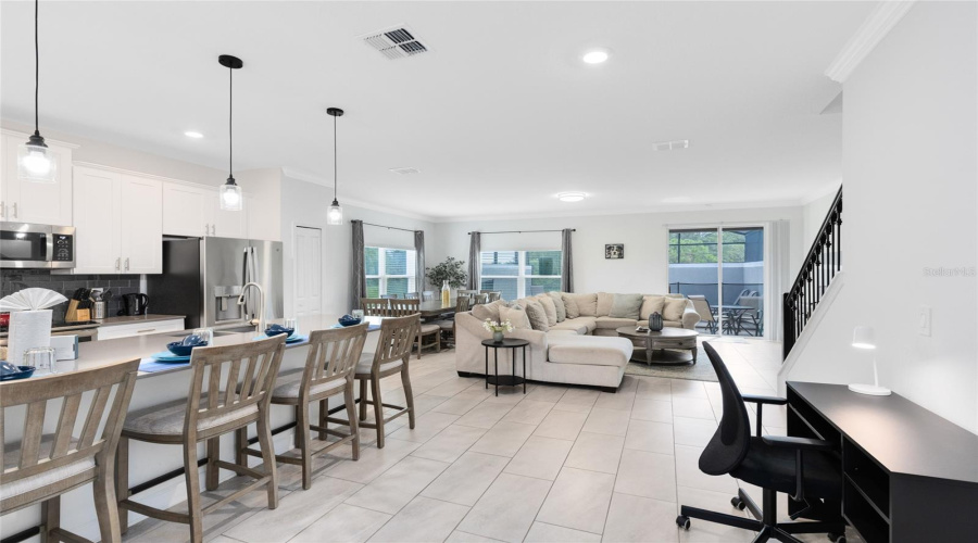 KISSIMMEE, Florida 34746, 5 Bedrooms Bedrooms, ,4 BathroomsBathrooms,Residential,For Sale,READING,0,MFRO6343744