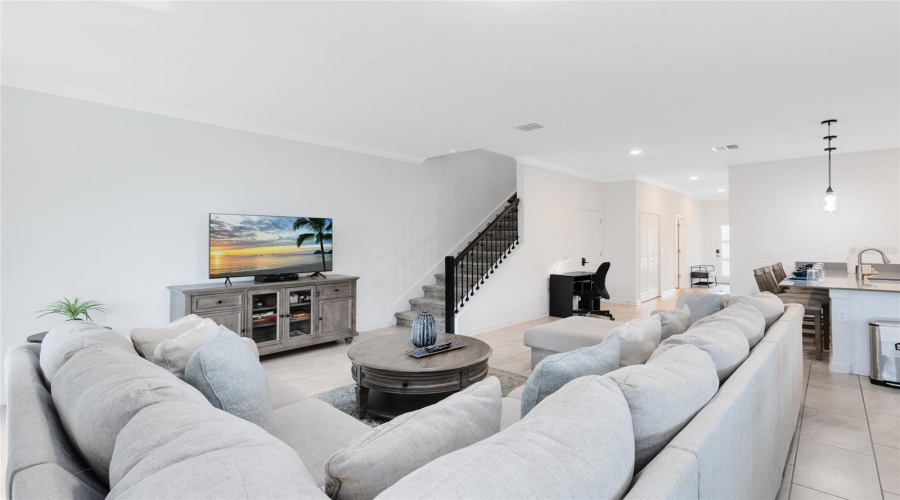 KISSIMMEE, Florida 34746, 5 Bedrooms Bedrooms, ,4 BathroomsBathrooms,Residential,For Sale,READING,0,MFRO6343744