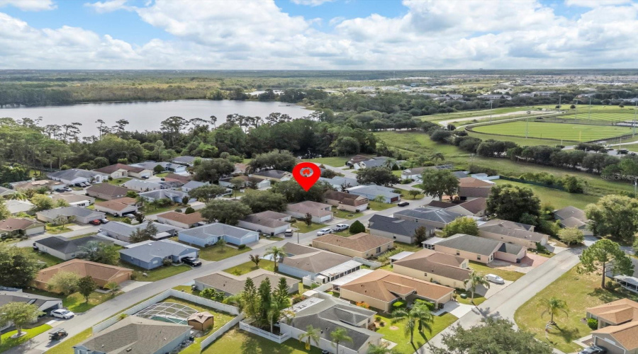 DAVENPORT, Florida 33897, 3 Bedrooms Bedrooms, ,2 BathroomsBathrooms,Residential,For Sale,US HIGHWAY 27,0,MFRO6342030