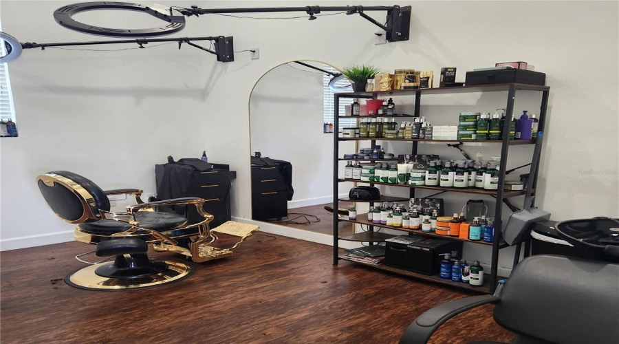 Yes, A barber shop on site for women and me.