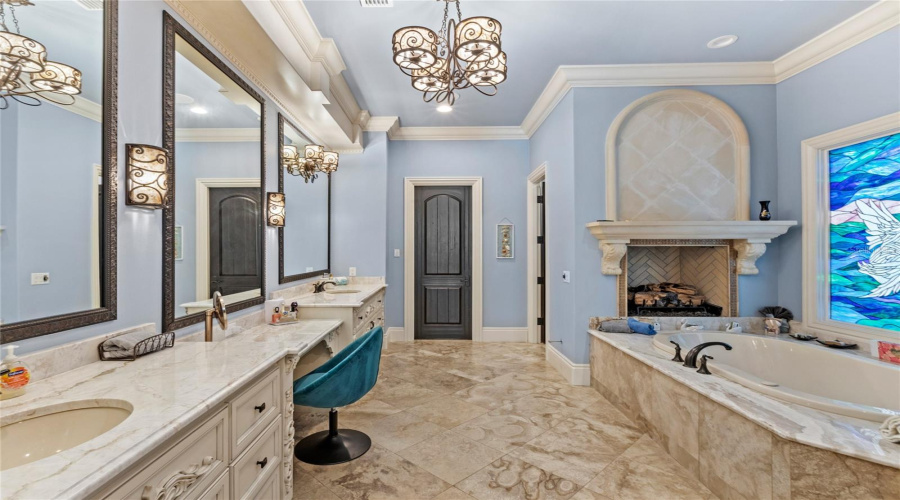 GOLDEN OAK, Florida 32836, 7 Bedrooms Bedrooms, ,7 BathroomsBathrooms,Residential,For Sale,ENCHANTED OAK,0,MFRO6344365