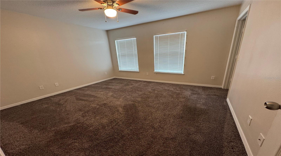 DAVENPORT, Florida 33896, 4 Bedrooms Bedrooms, ,3 BathroomsBathrooms,Residential,For Sale,EARLMONT,0,MFRS5134458