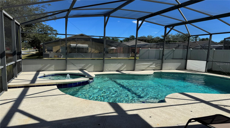 DAVENPORT, Florida 33896, 4 Bedrooms Bedrooms, ,3 BathroomsBathrooms,Residential,For Sale,EARLMONT,0,MFRS5134458