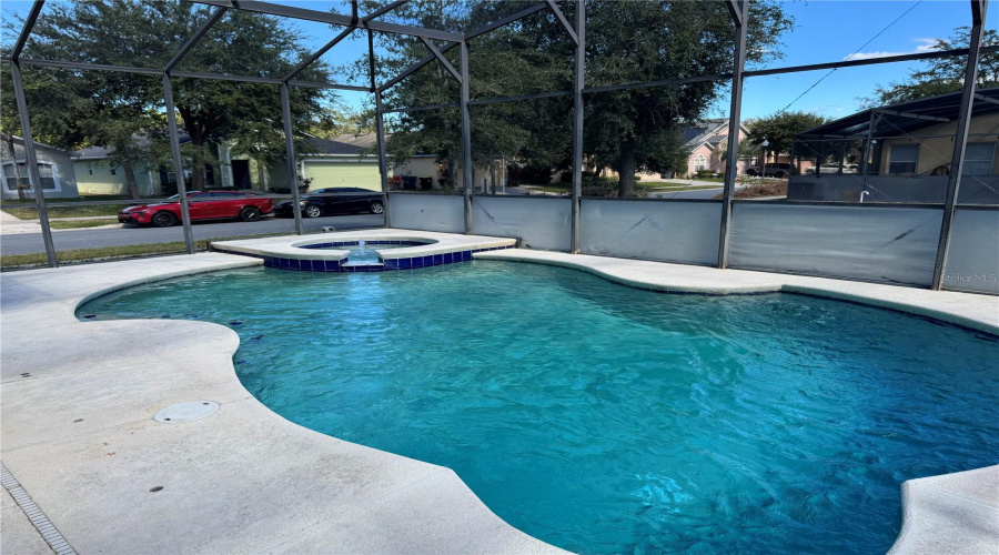 DAVENPORT, Florida 33896, 4 Bedrooms Bedrooms, ,3 BathroomsBathrooms,Residential,For Sale,EARLMONT,0,MFRS5134458