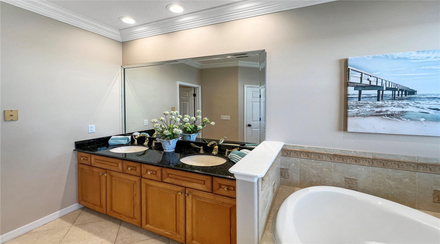 ORLANDO, Florida 32836, 3 Bedrooms Bedrooms, ,2 BathroomsBathrooms,Residential,For Sale,TIVOLI,0,MFRO6301482