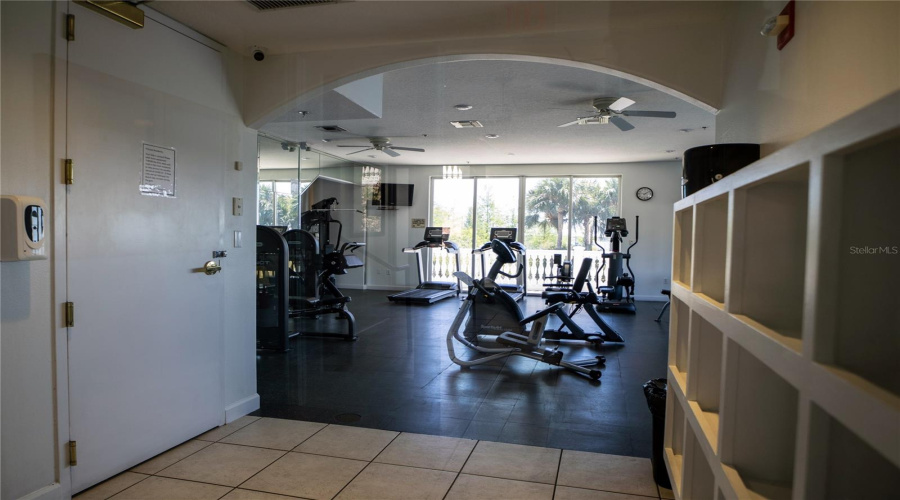 ORLANDO, Florida 32836, 3 Bedrooms Bedrooms, ,2 BathroomsBathrooms,Residential,For Sale,TIVOLI,0,MFRO6301482