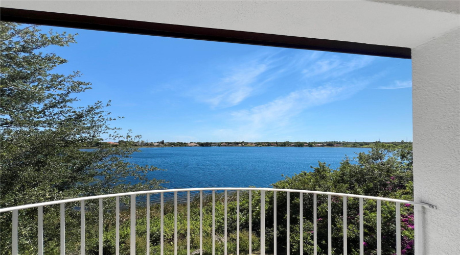 ORLANDO, Florida 32836, 3 Bedrooms Bedrooms, ,2 BathroomsBathrooms,Residential,For Sale,TIVOLI,0,MFRO6301482