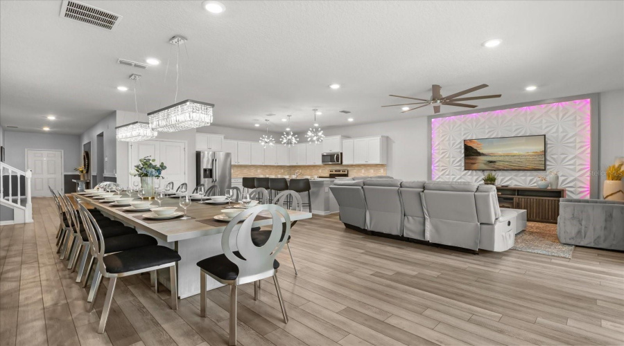 DAVENPORT, Florida 33897, 10 Bedrooms Bedrooms, ,8 BathroomsBathrooms,Residential,For Sale,LELANI,0,MFRS5134426