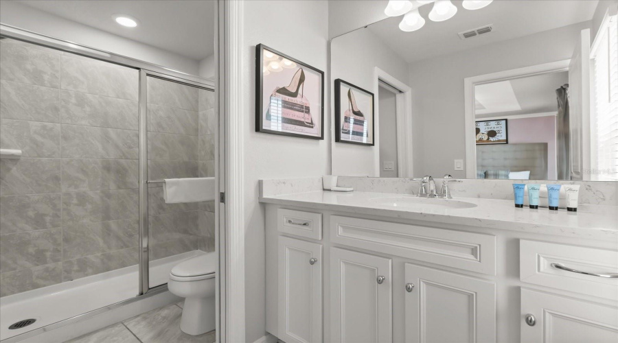 DAVENPORT, Florida 33897, 10 Bedrooms Bedrooms, ,8 BathroomsBathrooms,Residential,For Sale,LELANI,0,MFRS5134426